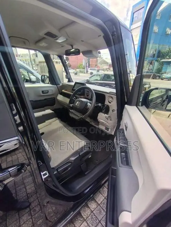 Honda N-Box 2024