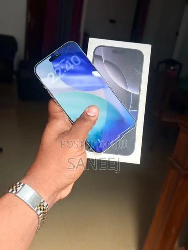 Apple iPhone 16 Pro Max (Used)