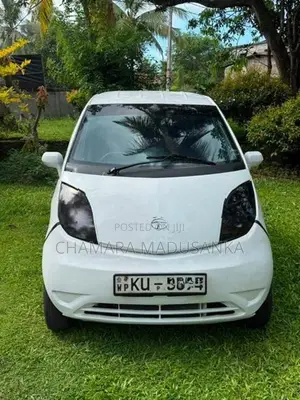Tata Nano CX 2012