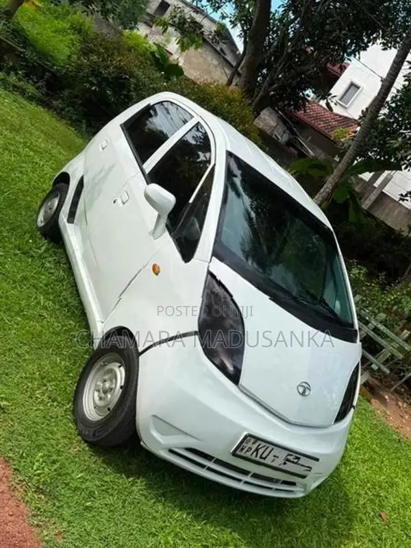 Tata Nano CX 2012