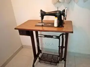 Singer Sewing Machine
