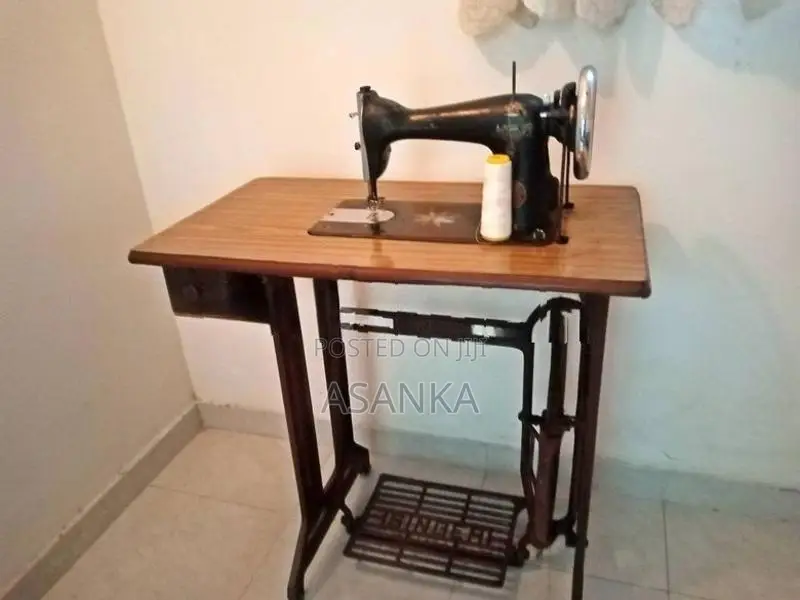 Singer Sewing Machine