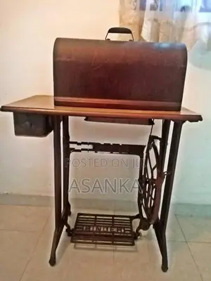 Singer Sewing Machine