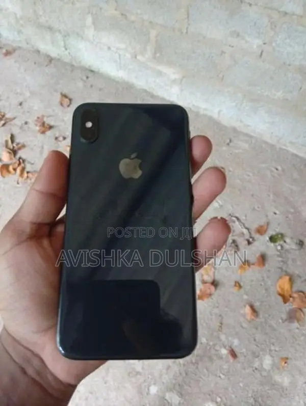 Apple iPhone XS Max (Used)