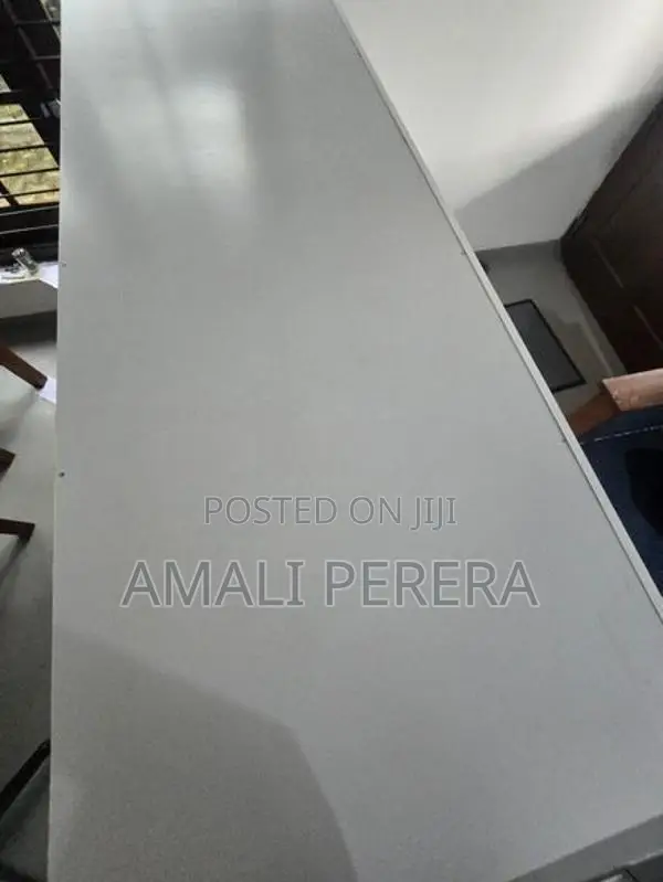 Cashier Table