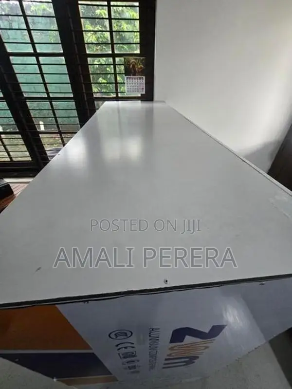 Cashier Table