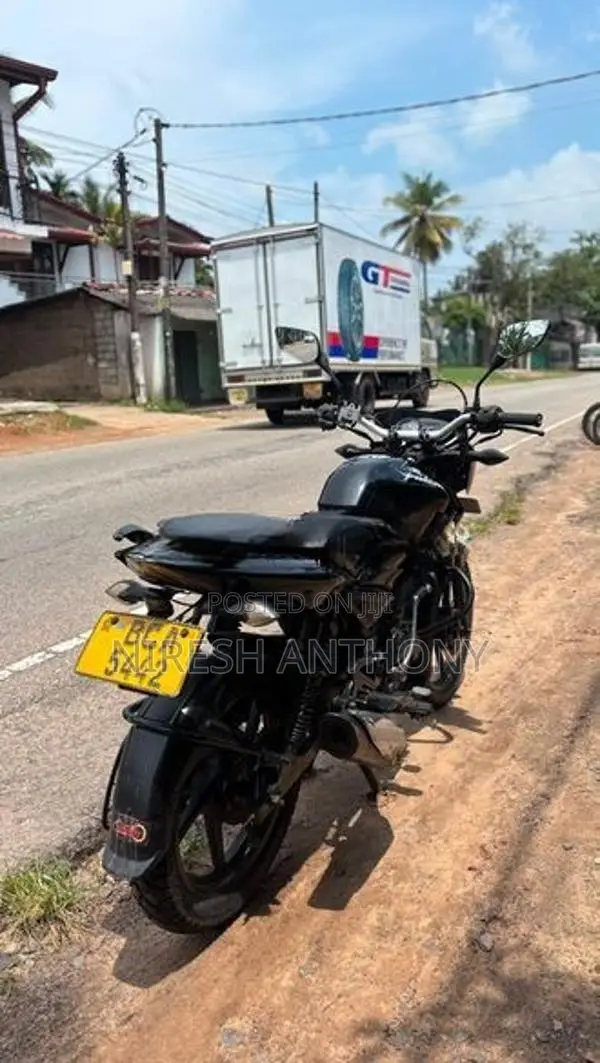 Bajaj Pulsar 135 2015