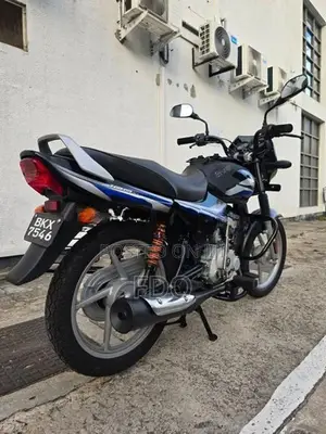 Bajaj CT100 2026