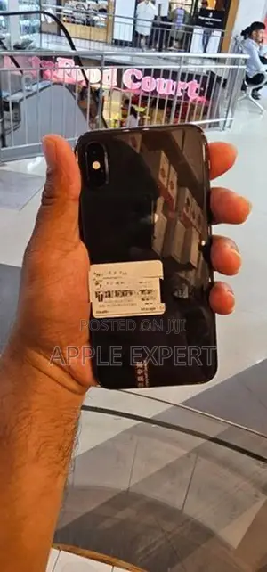 Apple iPhone XS 64 (Used)
