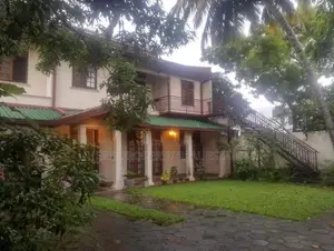 Upstair house for rent in udahulla nugegoda