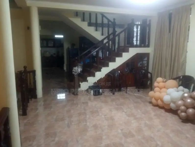 Upstair house for rent in udahulla nugegoda