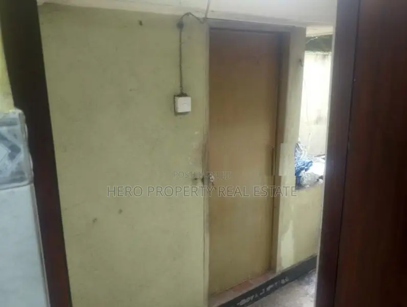 Upstair house for rent in udahulla nugegoda