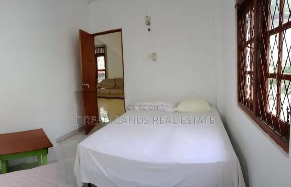 1st floor for rent in Pannipitiya