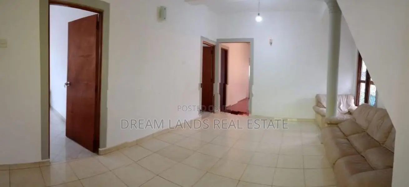 1st floor for rent in Pannipitiya