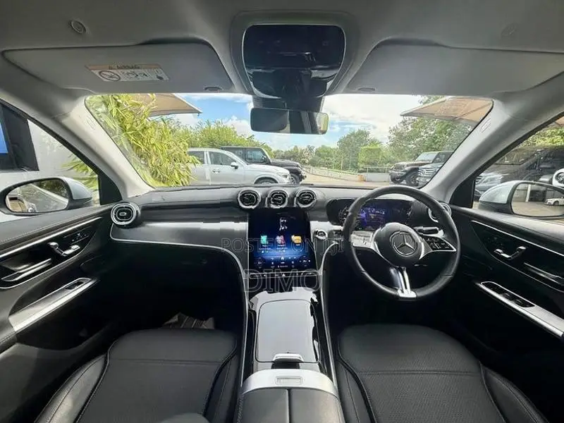 Mercedes Benz Progressive 2025