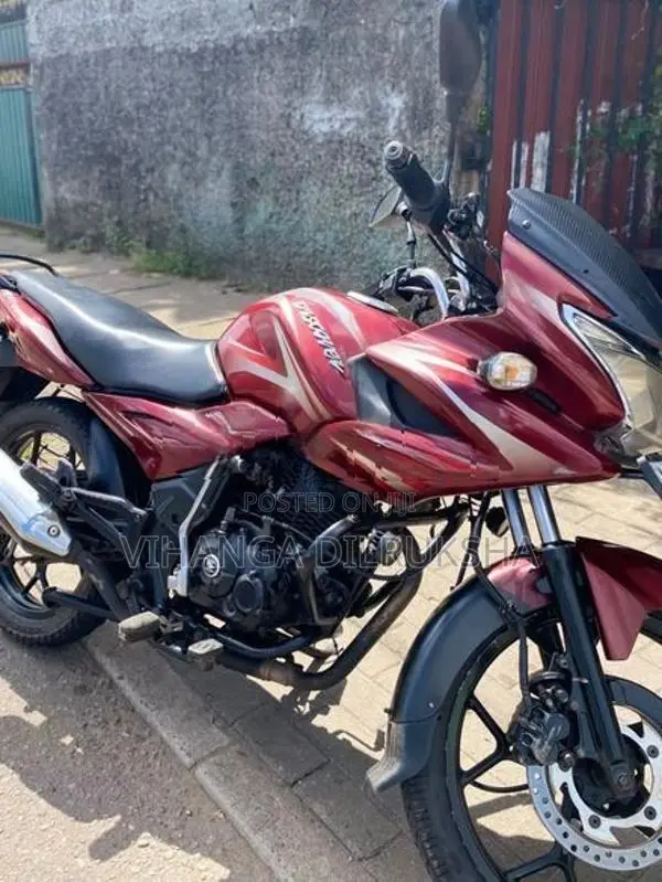 Bajaj Discover 150f 2016
