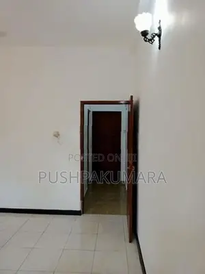 House For Rent IN Pelawatta (5304B/1)IN Akuregoda Road Battaramulla