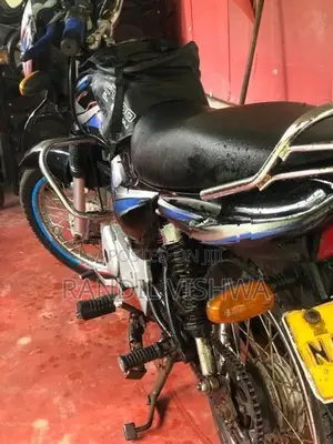 Bajaj CT100 2006