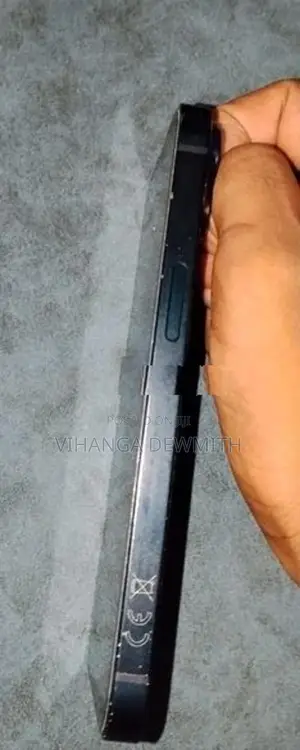 Apple iPhone 14 (Used)