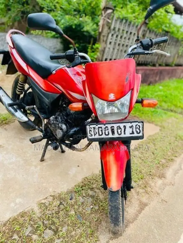 Bajaj Platina 100 2015