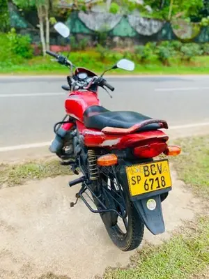 Bajaj Platina 100 2015