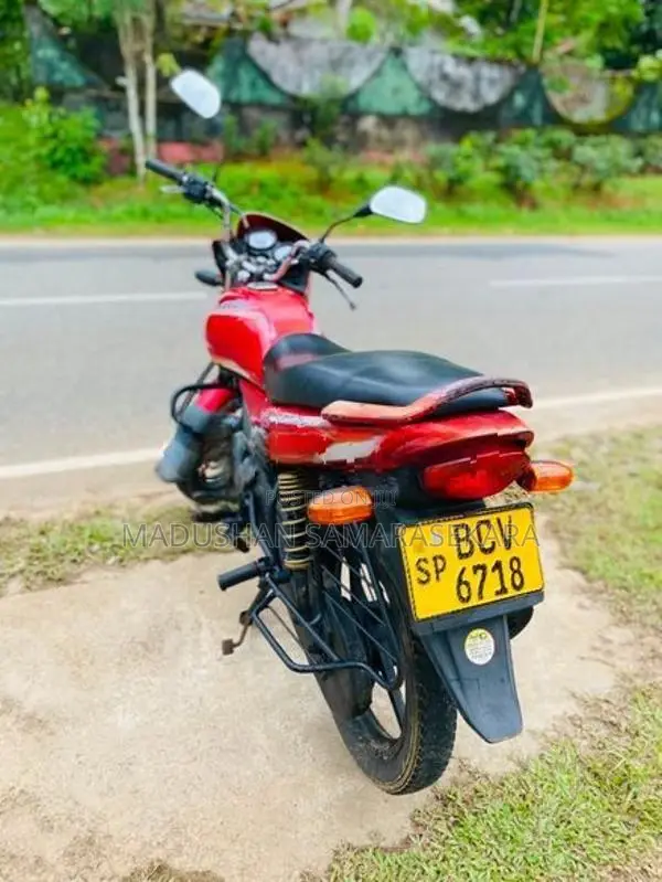 Bajaj Platina 100 2015