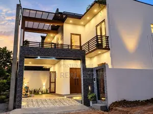 Newly Build Luxury Three Story House For Sale In Piliyandala