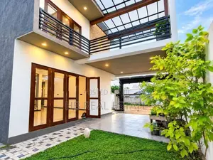 Newly Build Luxury Three Story House For Sale In Piliyandala