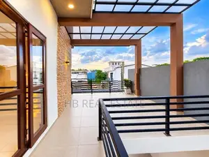 Newly Build Luxury Three Story House For Sale In Piliyandala