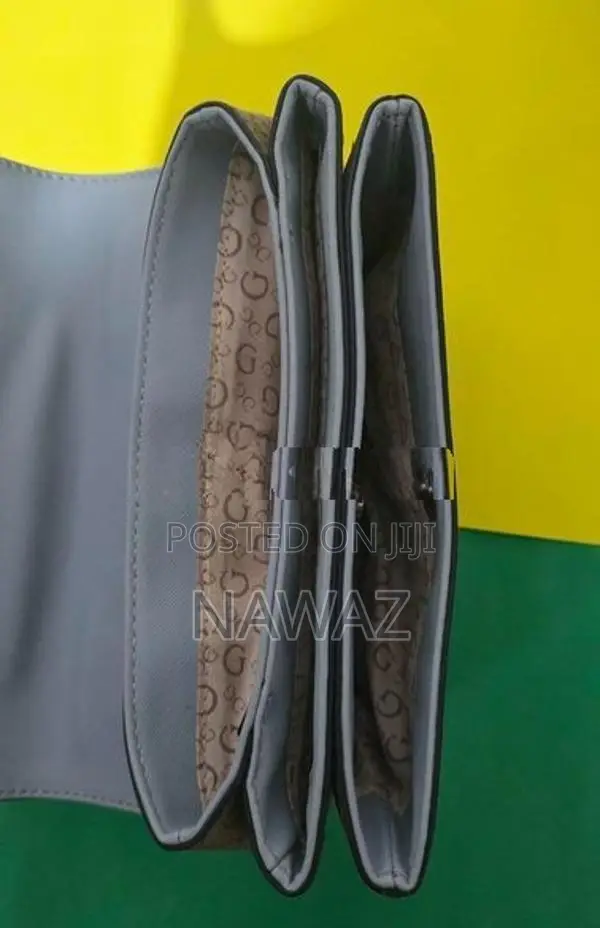Guess Hand Bag