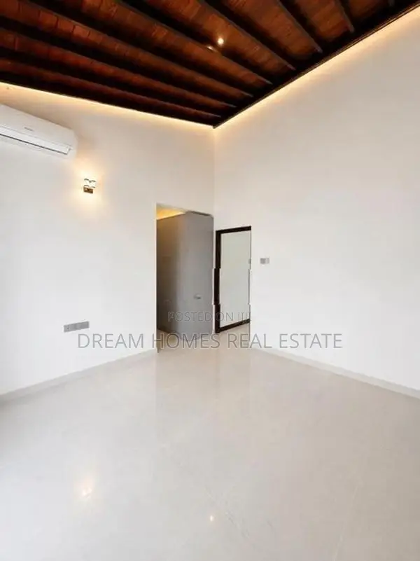 Luxury Villa For Sale In Thalawathugoda Talawatugoda