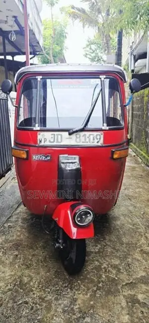Bajaj RE 2004