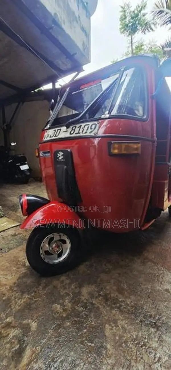 Bajaj RE 2004