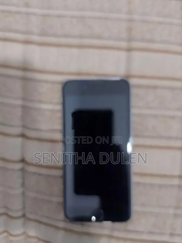 Apple iPhone 6S (Used)