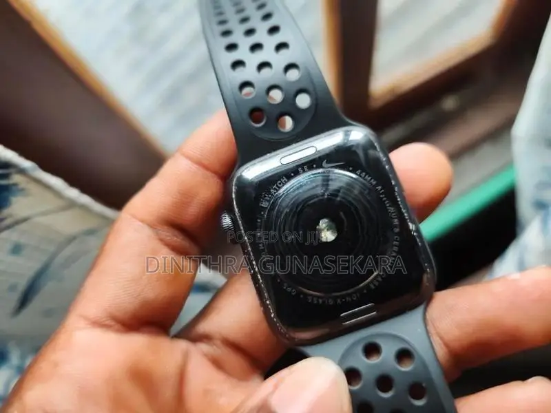 Apple Watch SE 44mm