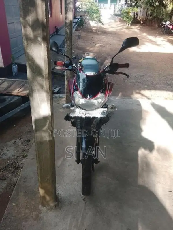 Bajaj Discover 2011
