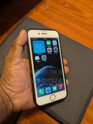 Apple iPhone 8 (Used)