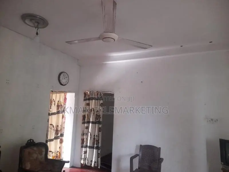 Two-Storey House For Sale In Elpitiya – Pitiwela Main Road