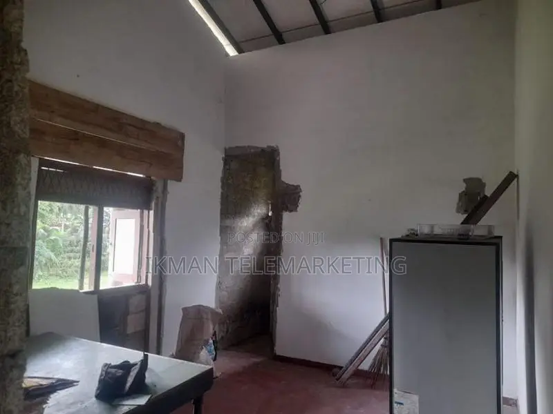 Two-Storey House For Sale In Elpitiya – Pitiwela Main Road