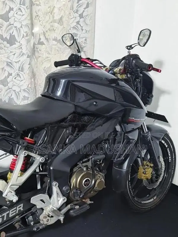 Bajaj Pulsar NS160 2016