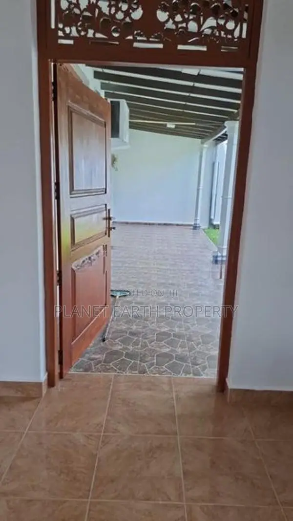 Luxury House for immediate sale at Negombo
