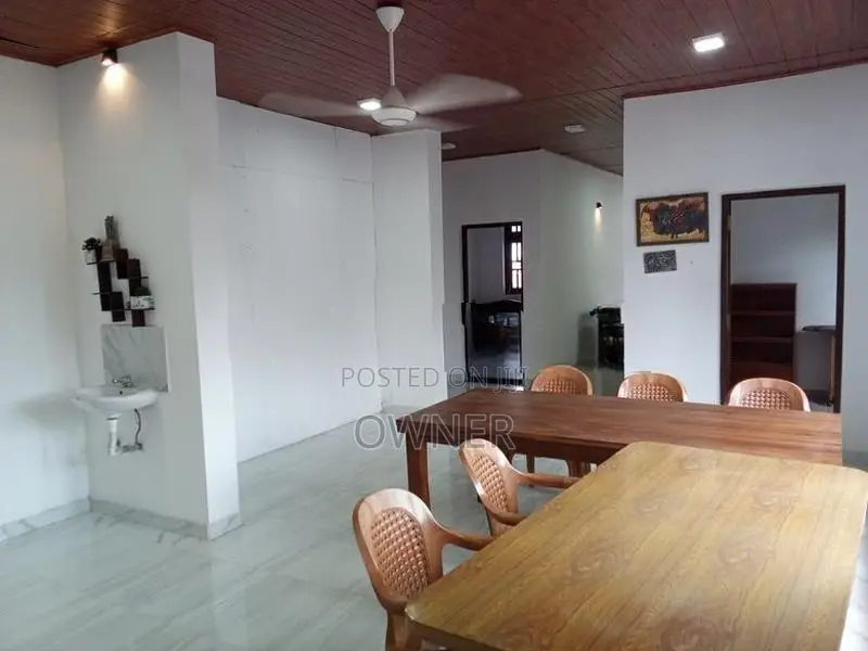 Panniptiya Commercial Property Rent