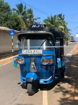 Bajaj RE 2012