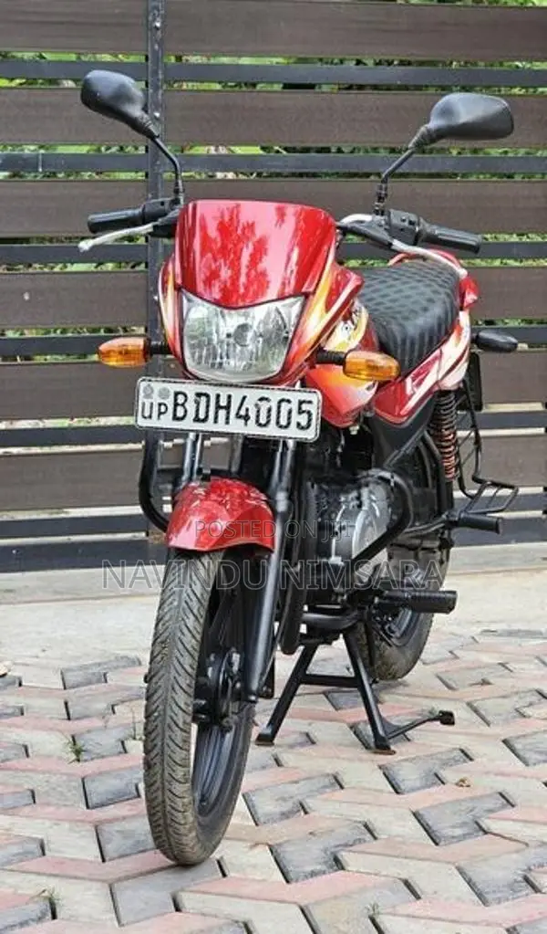 Bajaj Platina 100 2016