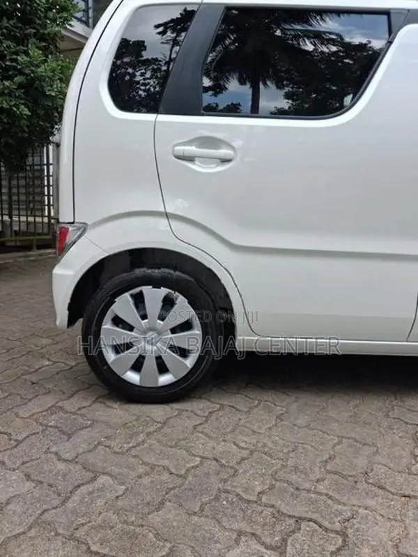 Suzuki Wagon R FX 2025