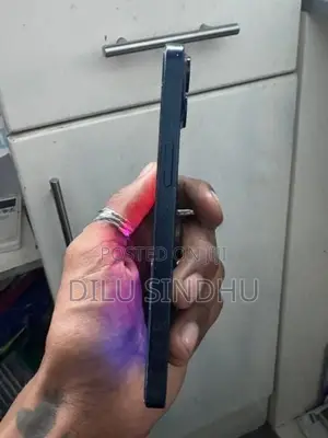 Apple iPhone 13 (Used)
