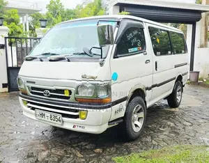 Toyota Dolphin LH162 1999