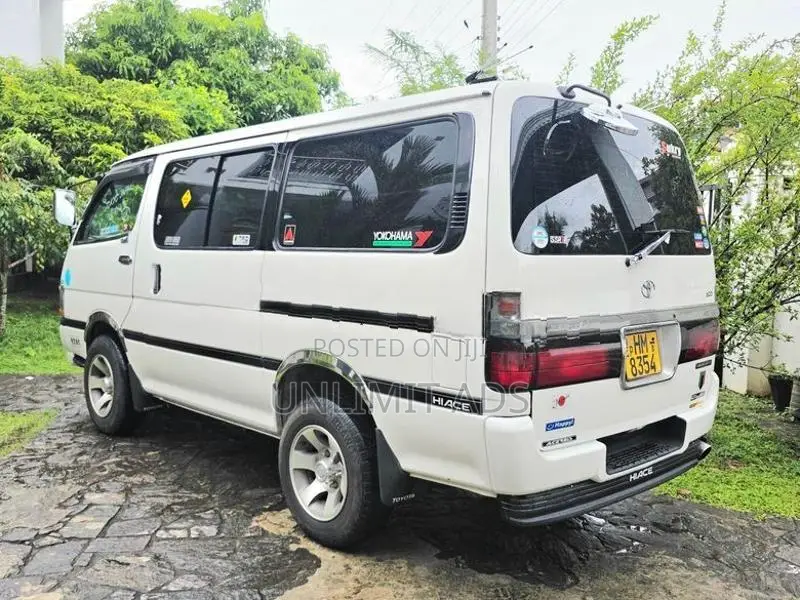 Toyota Dolphin LH162 1999