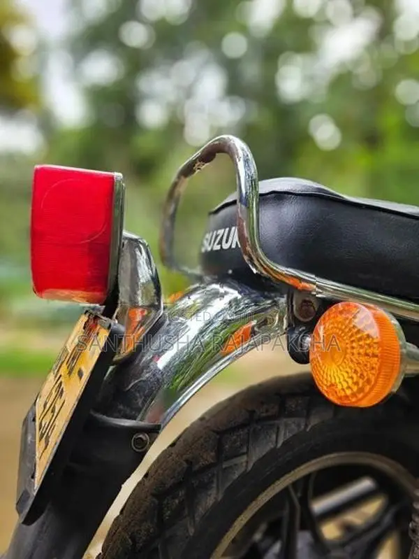 Suzuki GN 125 2000