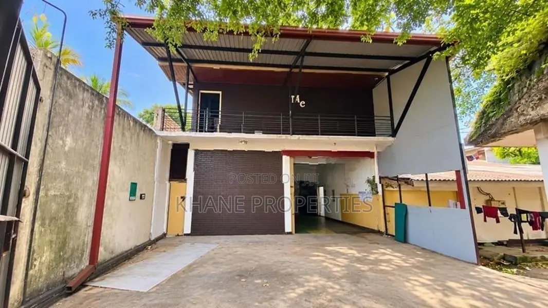Warehouse commercial property for rent at Moratuwa